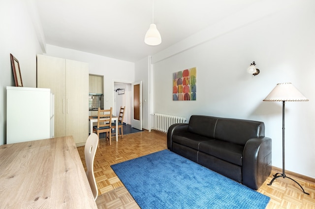 フレンズ アベニュー アパートメント