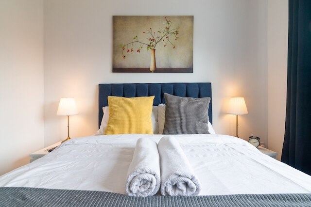 モッシュ ホームズ