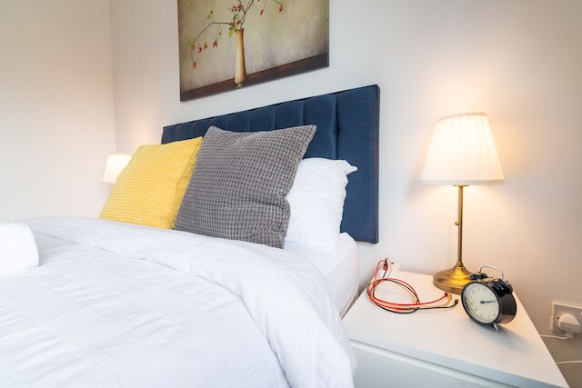 モッシュ ホームズ