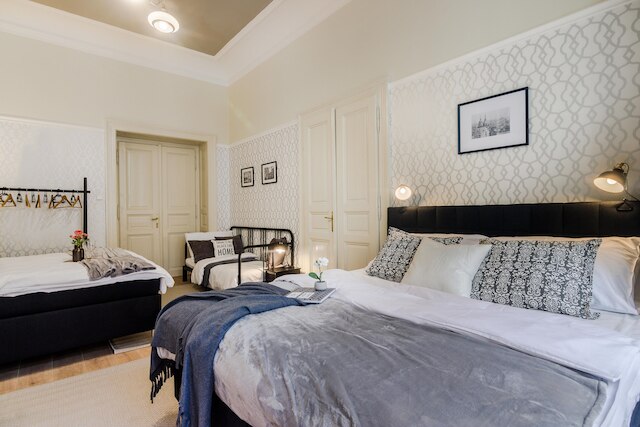 モダン アパートメント イン センター バイ ミハャル & フレンズ