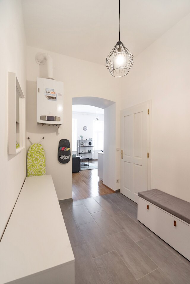 新しくスタイリッシュで快適、中心街まで 15 分