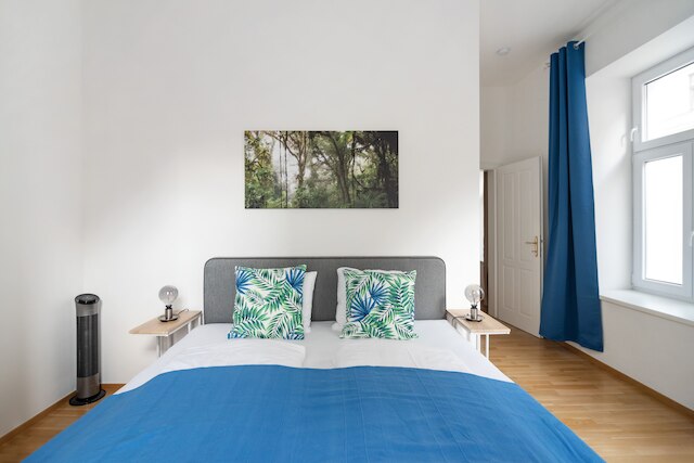 新しくスタイリッシュで快適、中心街まで 15 分