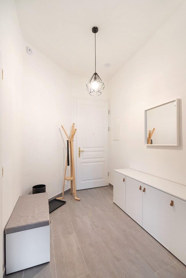 新しくスタイリッシュで快適、中心街まで 15 分