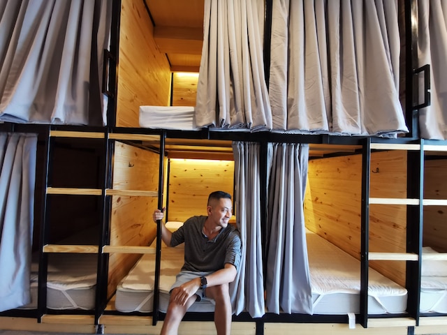 ムラルス スリープボックス カプセル ホステル - 大人限定