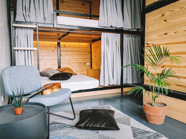 ムラルス スリープボックス カプセル ホステル - 大人限定