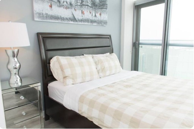 ラグジュアリー コンドミニアムズ アット ヨーク ストリート