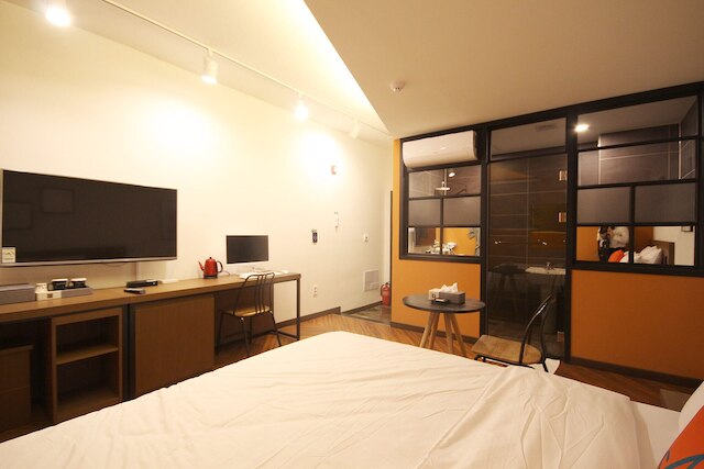 イクサン フォーシーズンズ ホテル