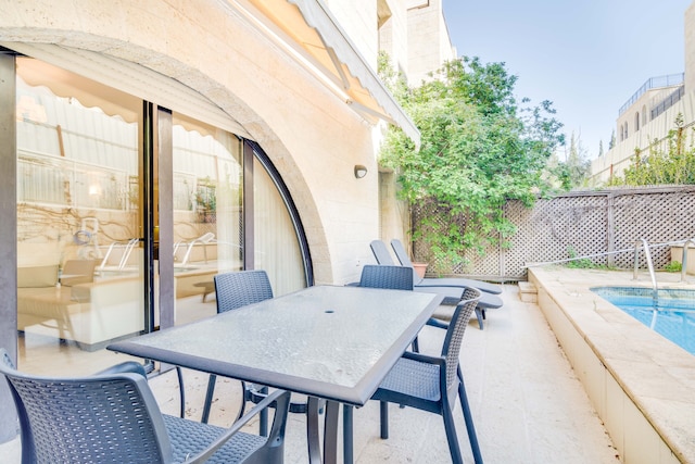 マミーラ プール - デイビッズ ビレッジ - エルサレム - レント