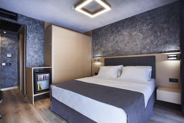 レッドストーン ホテル