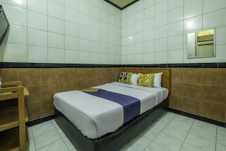 スポットオン 2054 ホテル アリンビ 3