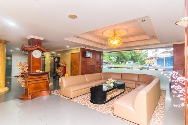 OYO 2065 ホーリー セントーサ ホテル