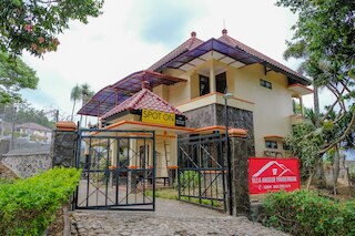 スポット オン 1767 ヴィラ アングール パンデルマン