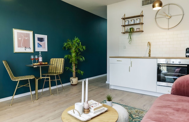 新しい - 最も人気のエリアにあるトレンディなアパートメント、ベッドルーム 1 室