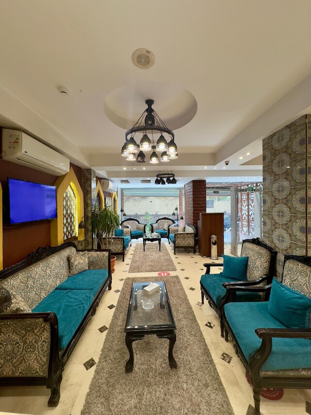 ニュー スター ザマレック ホテル