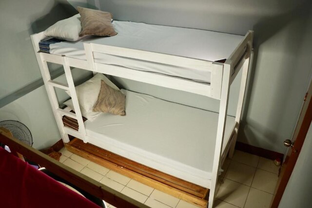 E トランジェント - ホステル