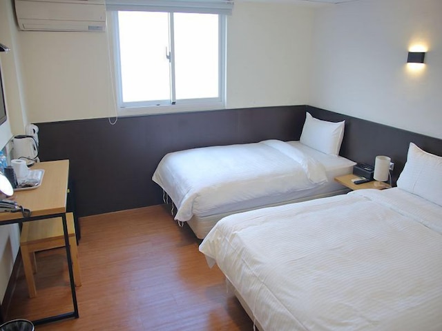 Cloud Izumi Cozy Inn (雲泉和旅)