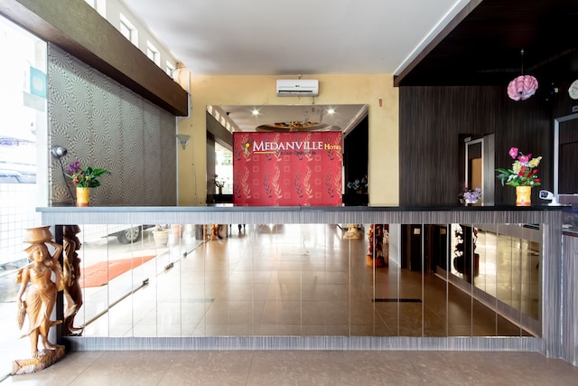 キャピタル O 2023 メダン ヴィル ホテル