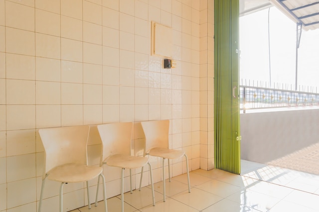 OYO 1850 ザ トレンド