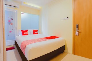 OYO 1850 ザ トレンド