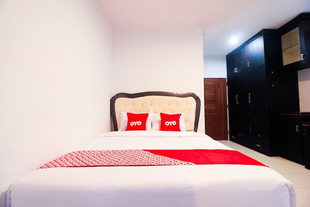 OYO 1905 ダボンサ ホームステイ シャリア