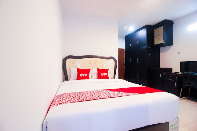 OYO 1905 ダボンサ ホームステイ シャリア