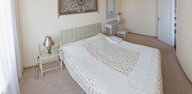 アパート キエフ イゴレフスカヤ 2-6