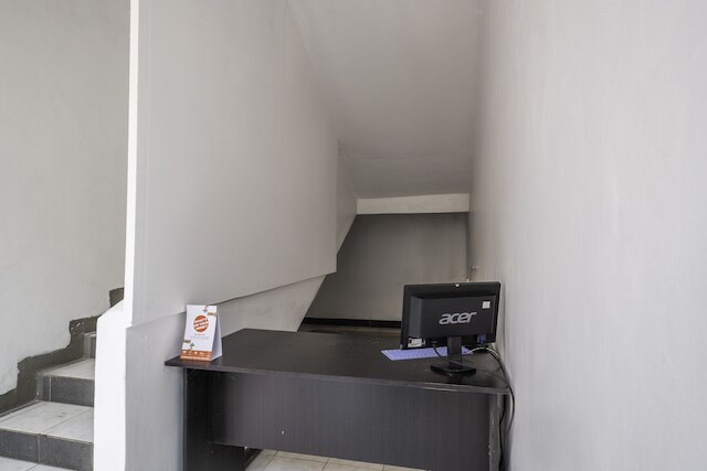 OYO 1717 ウィズマ フィシオ シャリア