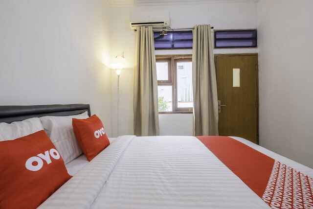 OYO 1717 ウィズマ フィシオ シャリア