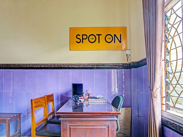 SPOT ON 1870 グラハ バトゥ ムリア