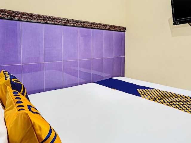 SPOT ON 1870 グラハ バトゥ ムリア