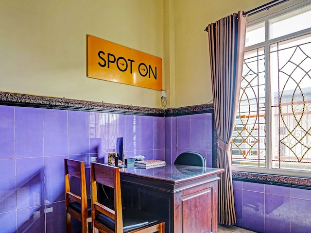 SPOT ON 1870 グラハ バトゥ ムリア