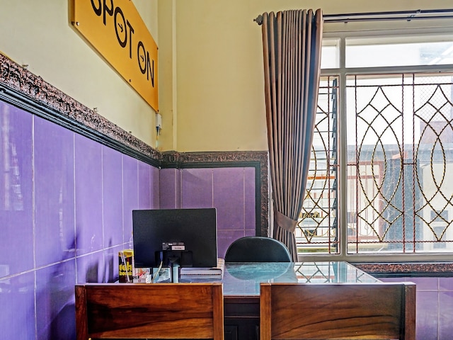 SPOT ON 1870 グラハ バトゥ ムリア