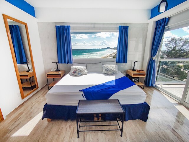 パラダイス ビーチフロント & ナイトライフ ハート