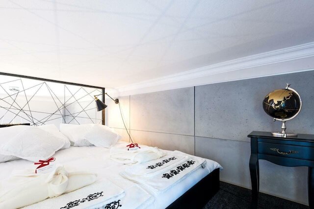 ホーム ファー フローム ホーム