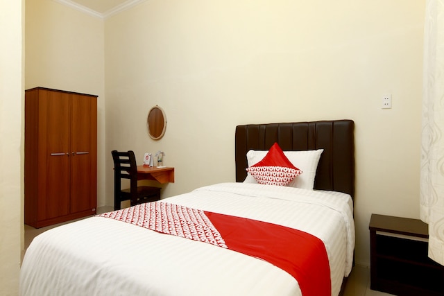 OYOリビング1332アルモンサリレジデンス