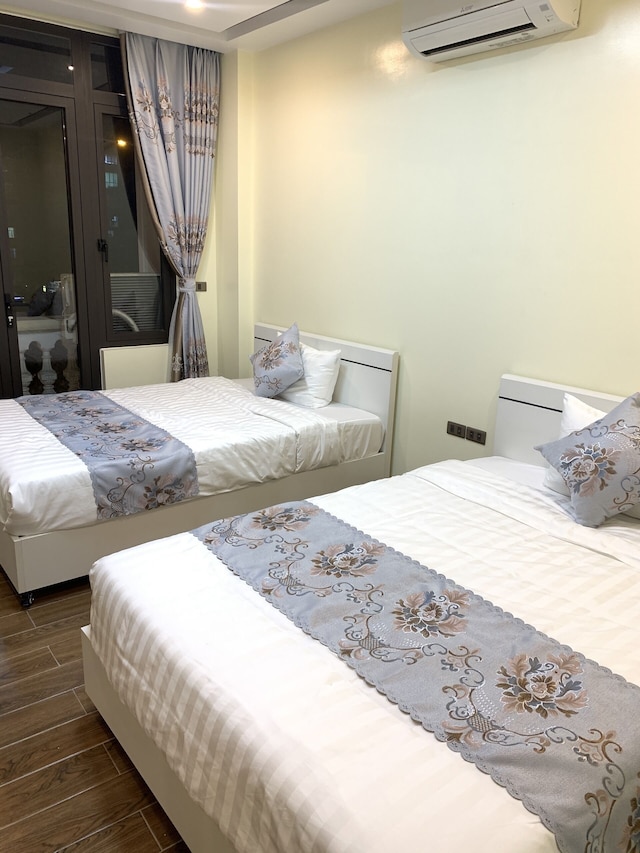 Y プレイス ゲスト ハウス