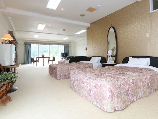 サンフラワーシティホテル