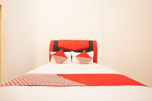 OYO 1978 ポンドック インダー レジデンス