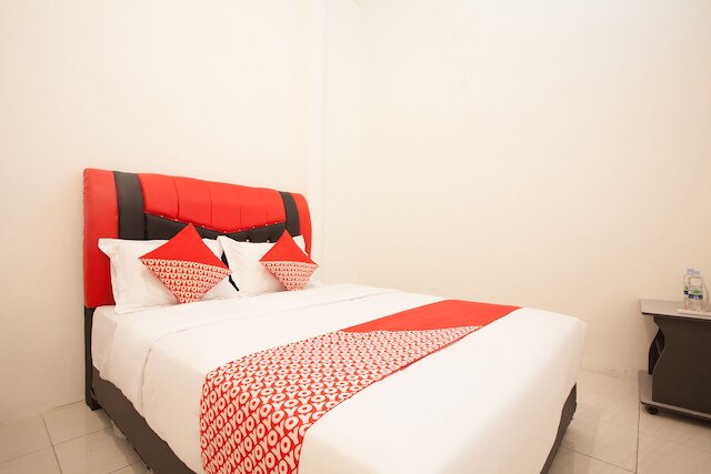 OYO 1978 ポンドック インダー レジデンス