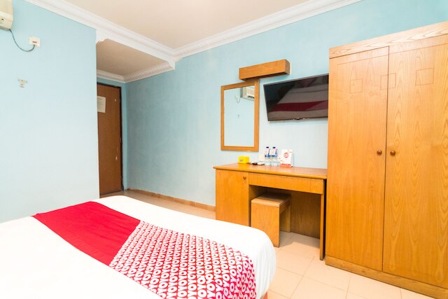 OYO 1581 ホテル グランド パレス