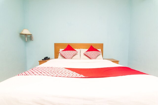 OYO 1581 ホテル グランド パレス