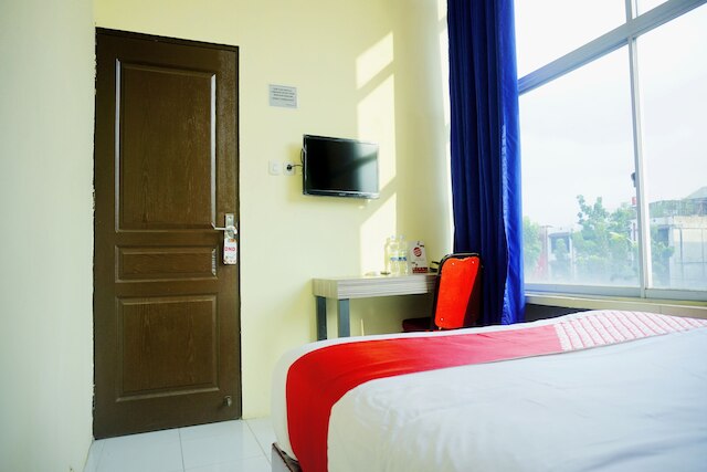 ホテル O ペカンバル ニア モール チプトラ セラヤ フォーマリー ロータス イン