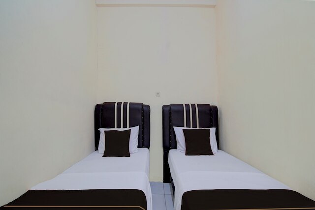 ホテル O ペカンバル ニア モール チプトラ セラヤ フォーマリー ロータス イン