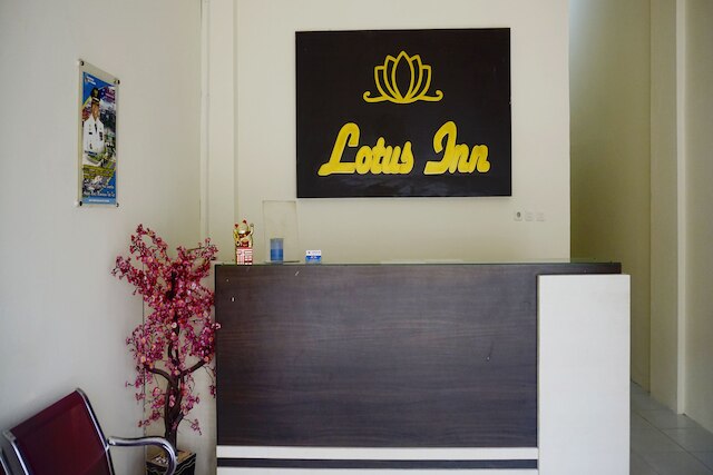 ホテル O ペカンバル ニア モール チプトラ セラヤ フォーマリー ロータス イン