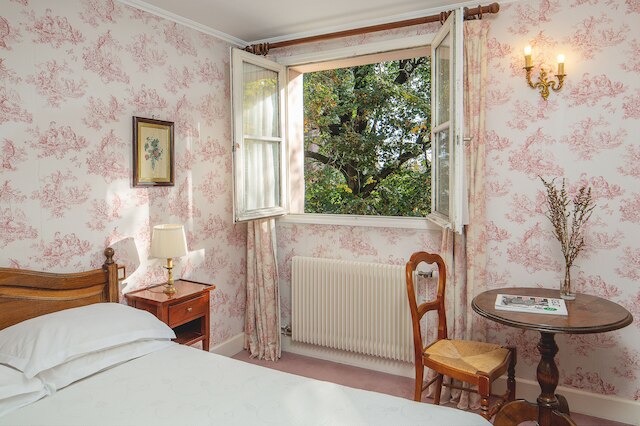 オテル デ グランデス イコール