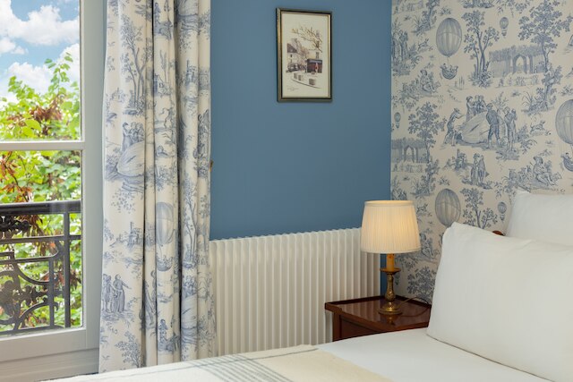 オテル デ グランデス イコール