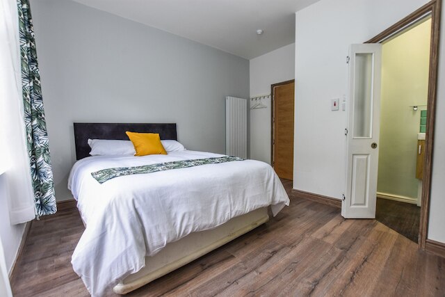 スーパー OYO リージェンシー ゲストハウス マンチェスター ノース