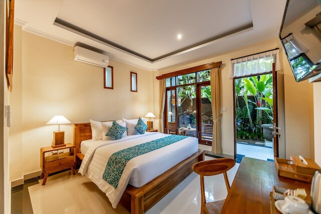 ジュウン マニス