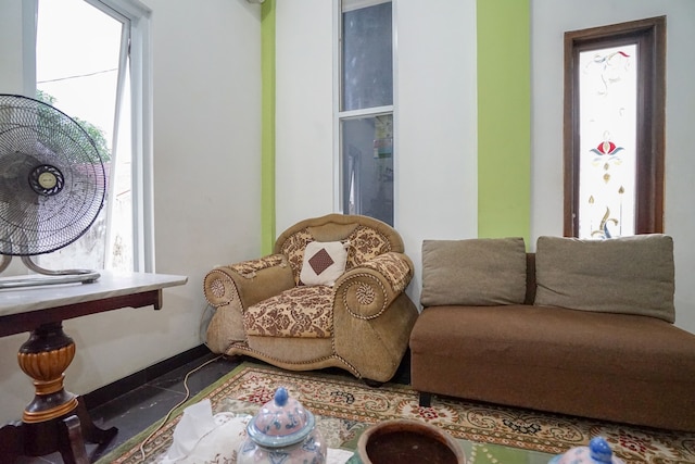 OYO 2036 アフィファ ホームステイ シャリア