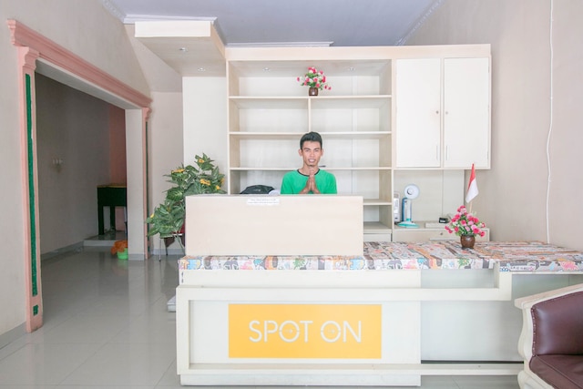 ホテル O グランド アジザ